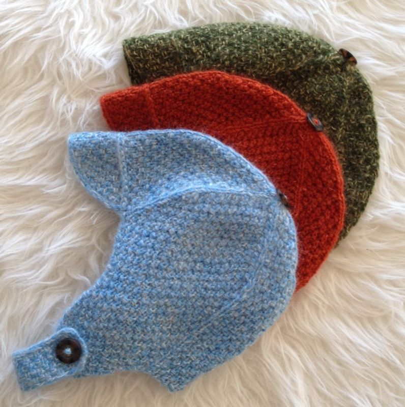 Barnigjen strikkeoppskrift frakk Teodor og hjelmlue Sigurd