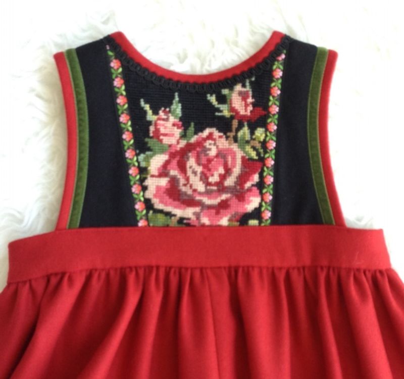 Mønster festdrakt Astrid