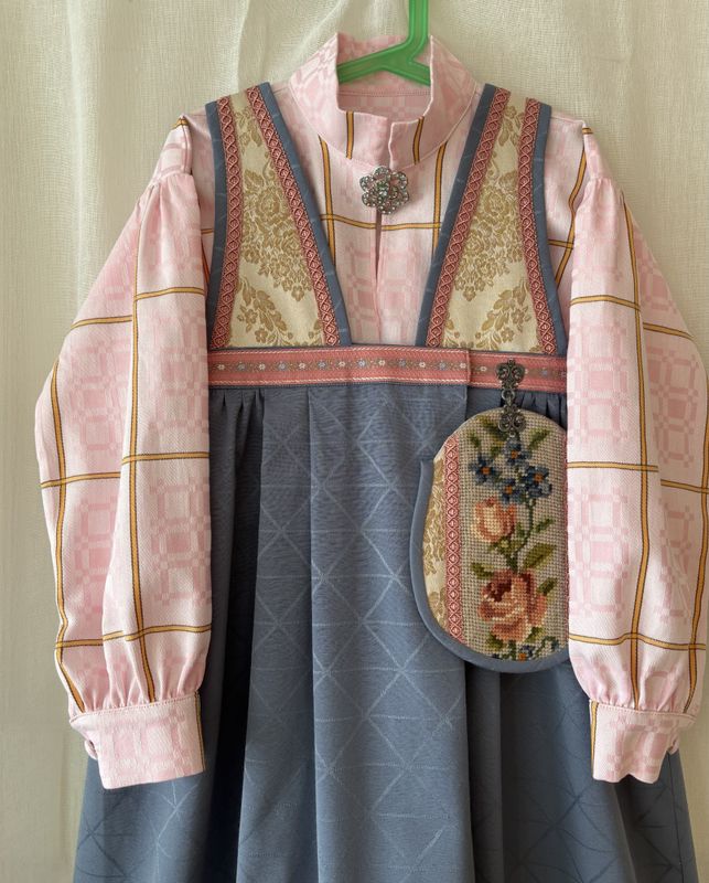 SOLGT Festdraktskjorte Trine rosa/gul