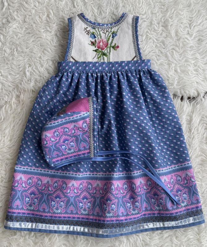 SOLGT Festdrakt Astrid liten blå Provence