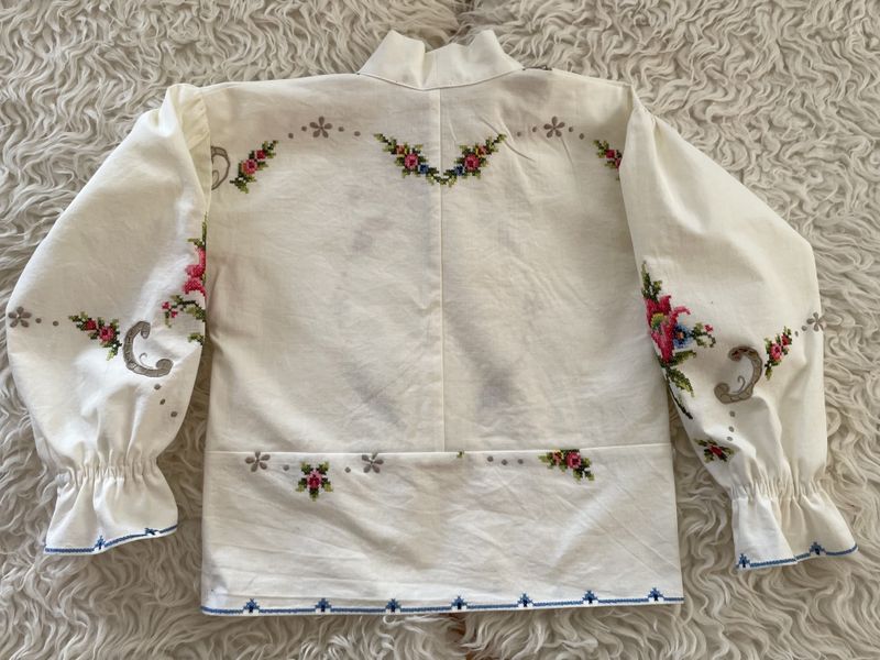 X SOLGT Festdraktskjorte Trine blomster