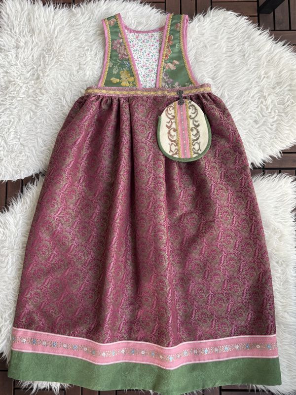 Festdrakt Astrid burgunder/grønn/rosa