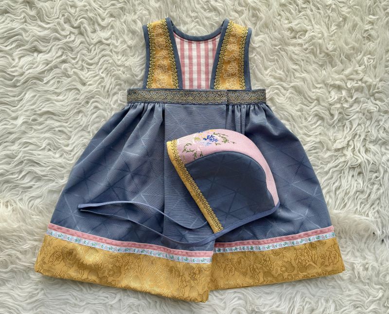 Festdrakt Astridliten blå/gul/rosa