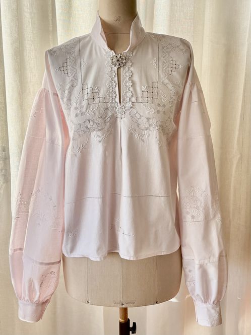 Hovedbilde SOLGT Festdraktskjorte Amanda ...